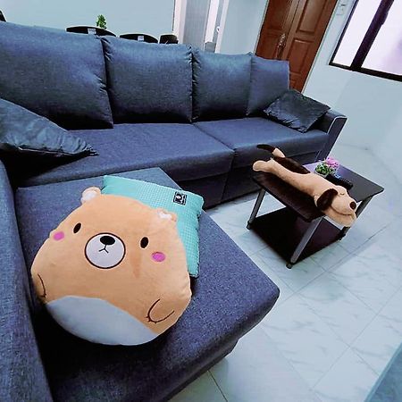 Jo-Rumah 3 Bedroom Apartment Jelutong Georgetown Penang Free Wifi ภายนอก รูปภาพ